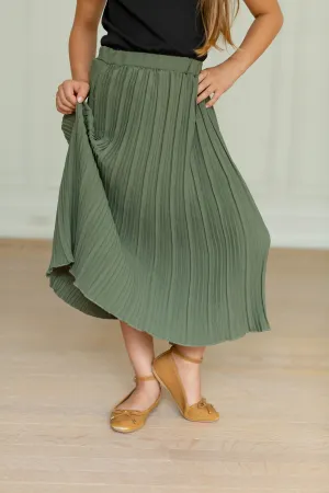 'Amalie' Girl Pleated Midi Skirt in Olive