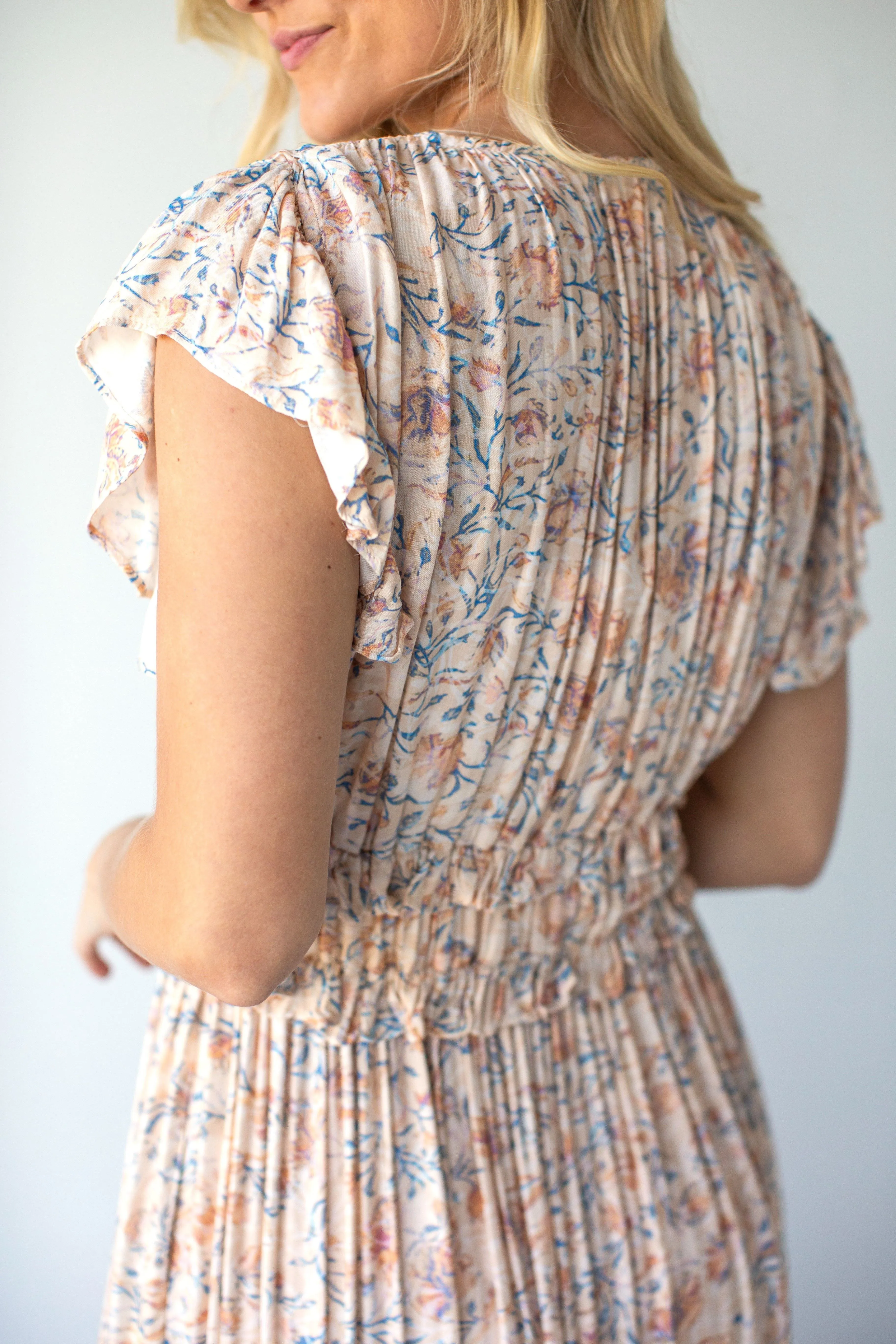 'Amaryllis' Boho Print Ruffle Detail Midi Dress in Light Peach FINAL SALE