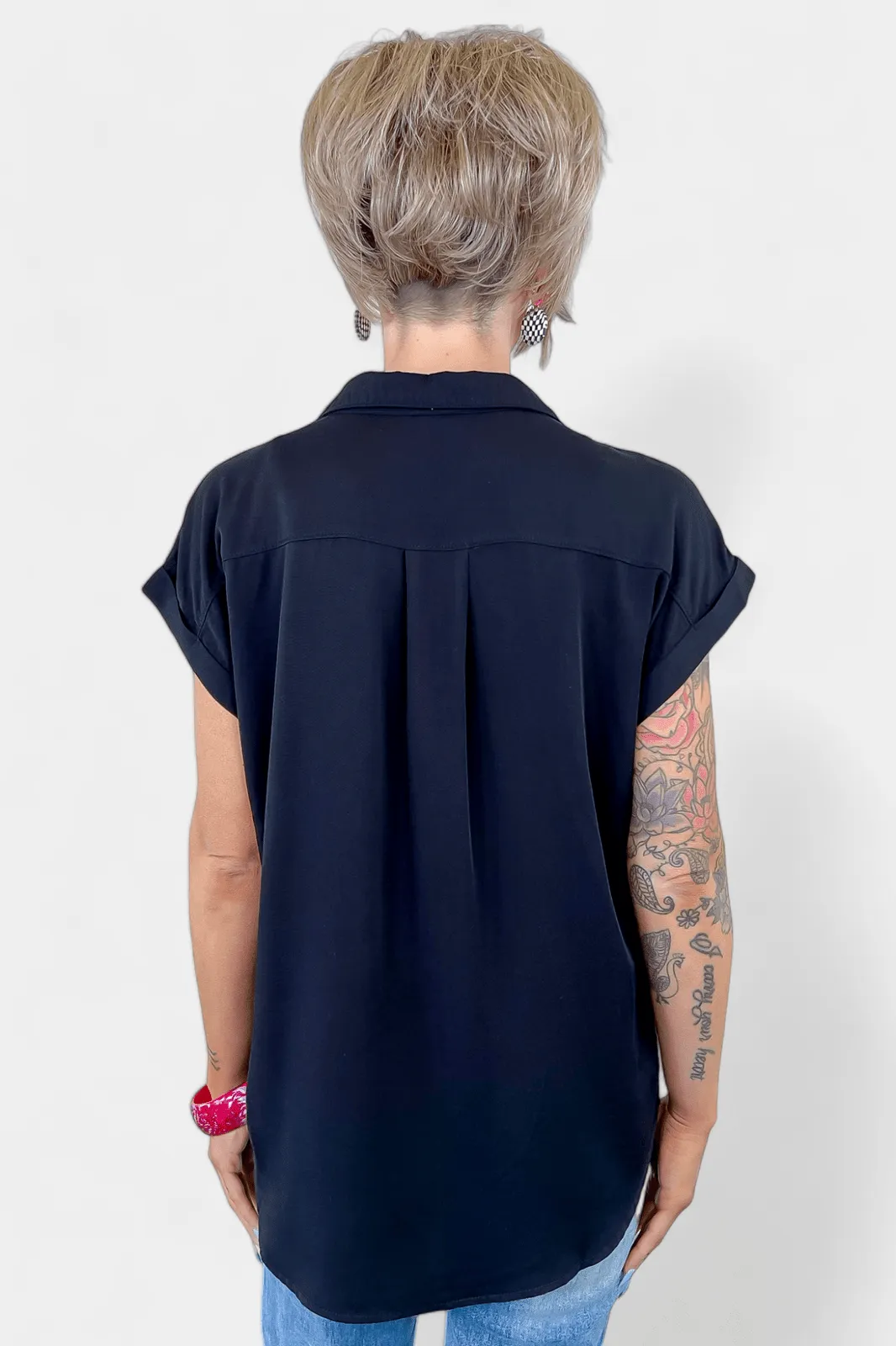 Black Front Pocket Short Sleeve Top