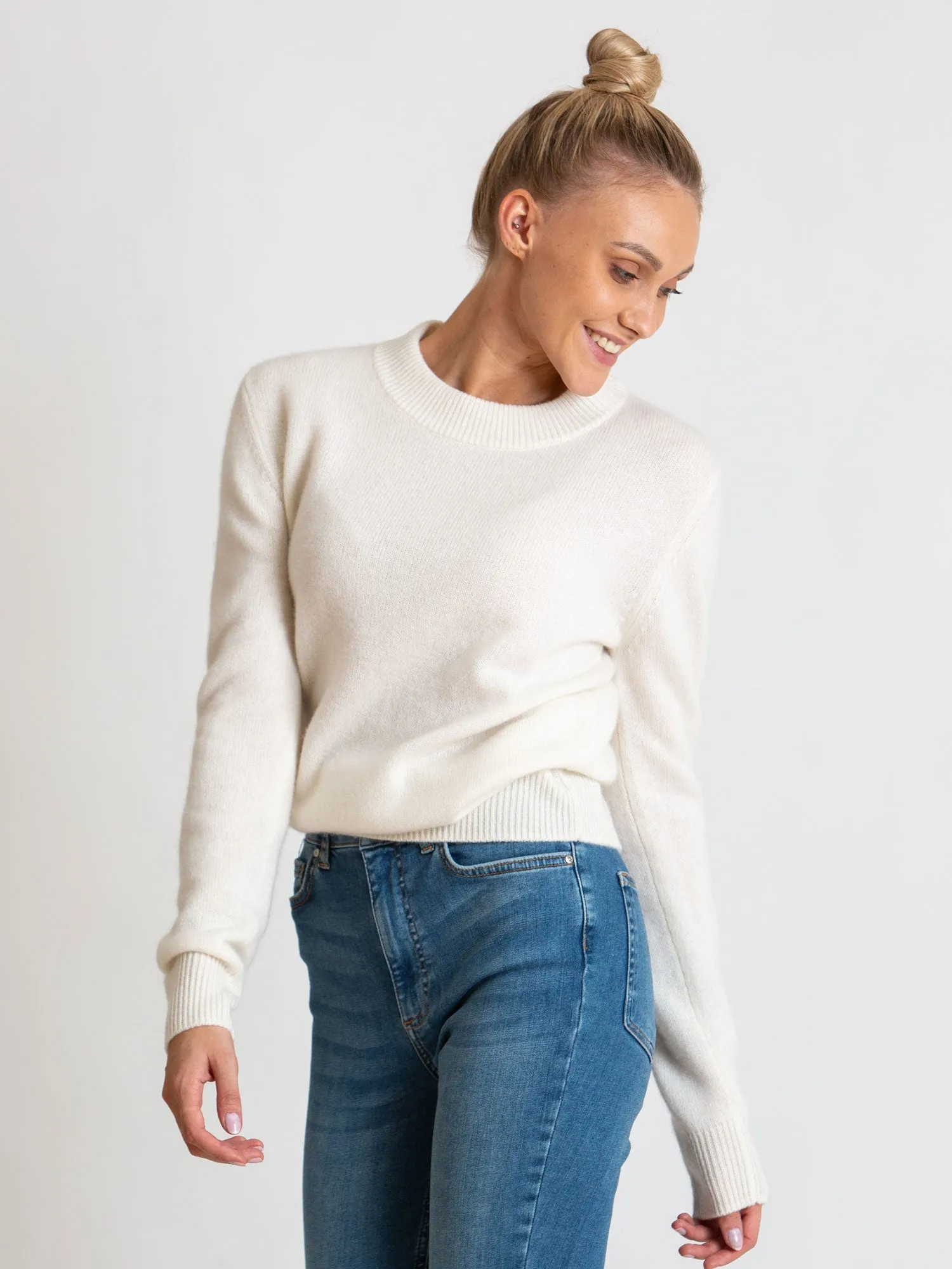 Cashmere sweater "Sofia long" - white