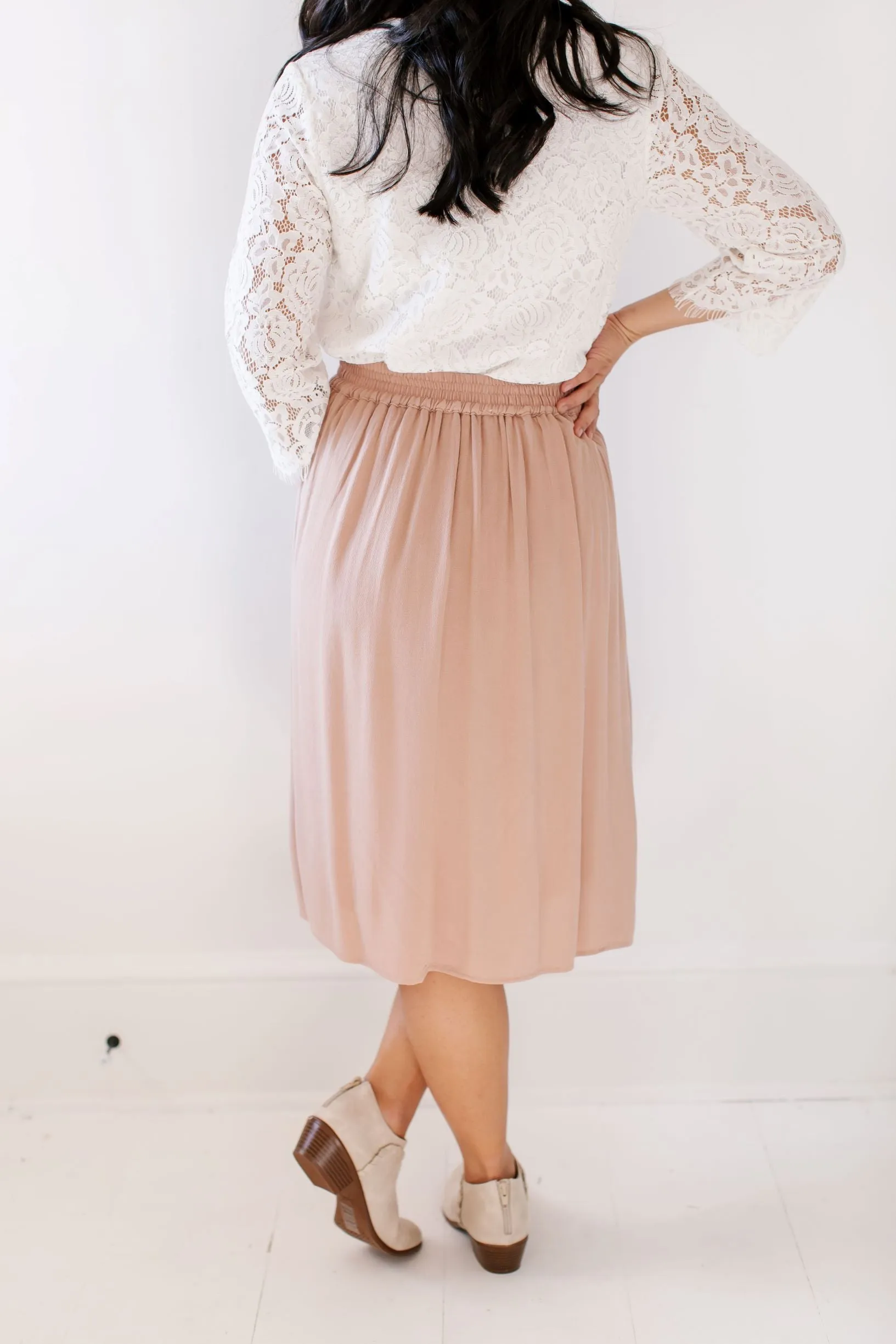 'Skye' Skirt in Taupe